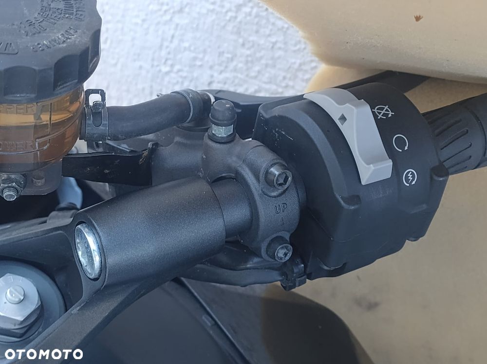 Kawasaki Ninja 1000 SX - 29