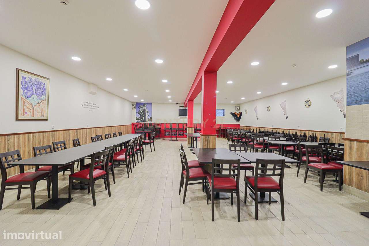 Espaço comercial no centro de Ílhavo para venda ou trespasse - Grande imagem: 3/50