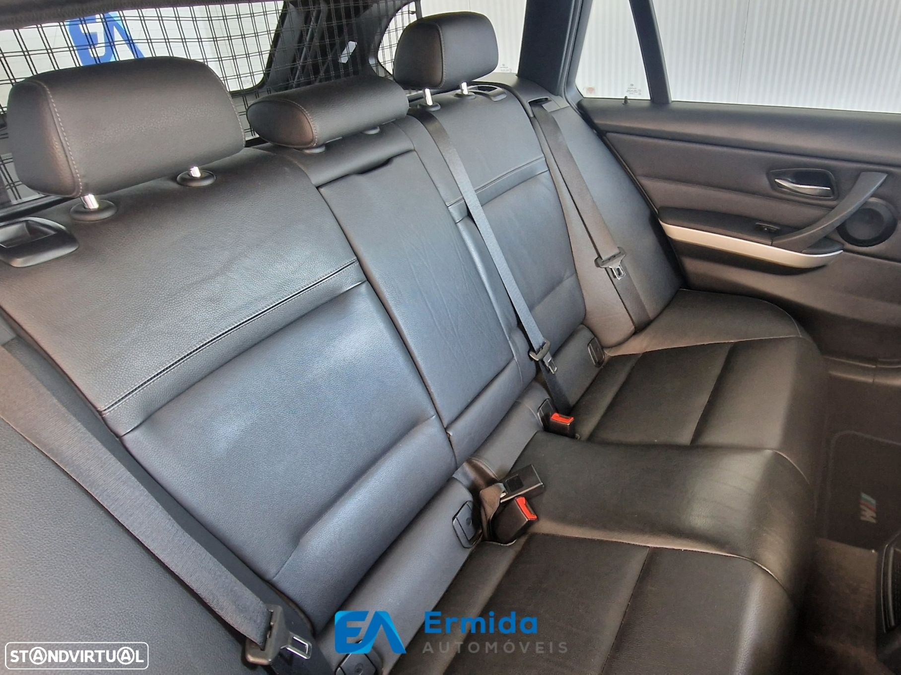 BMW 320 d Touring LifeStyle Auto - 25