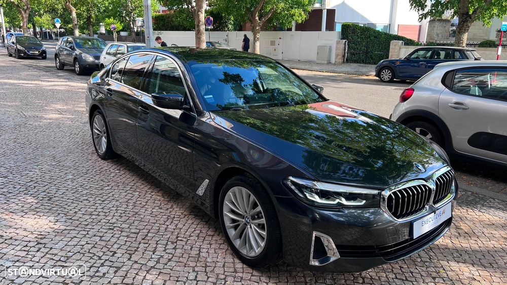 BMW 530 e Line Luxury - 3