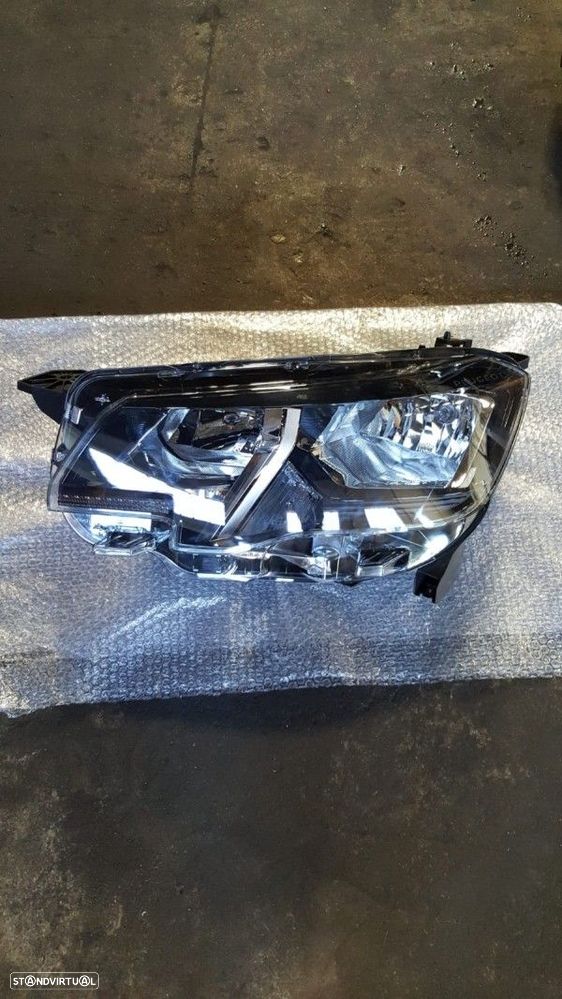 Farol Frente Esquerdo / Otica Esquerda Peugeot Partner Caixa (K9)  901 - 1