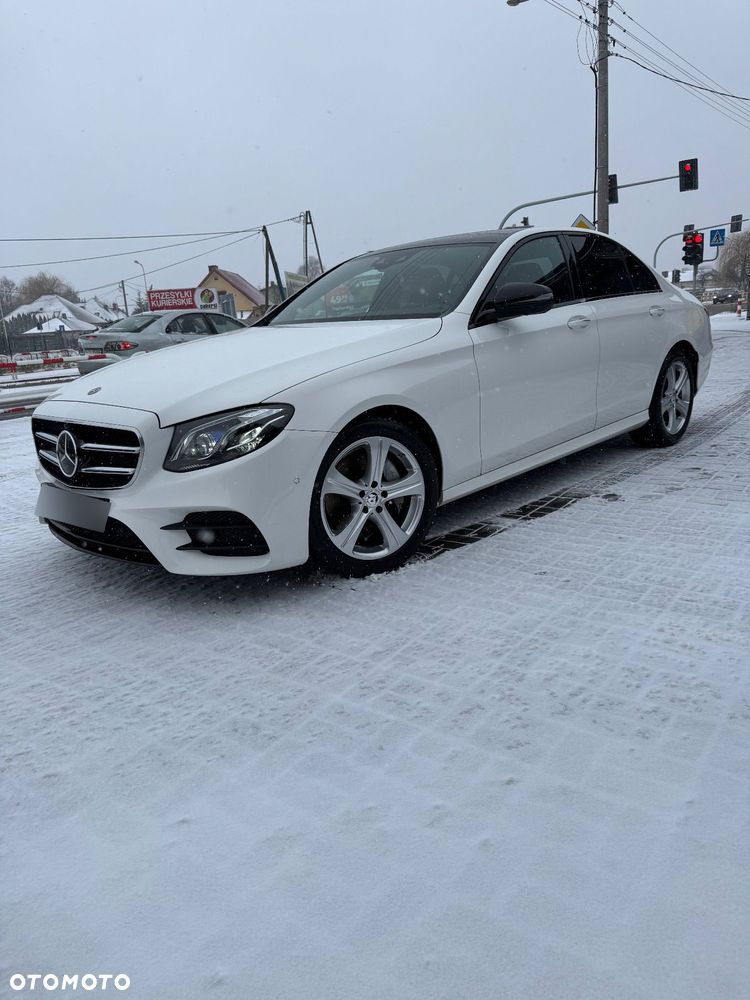 Mercedes-Benz Klasa E 220 d 9G-TRONIC - 22