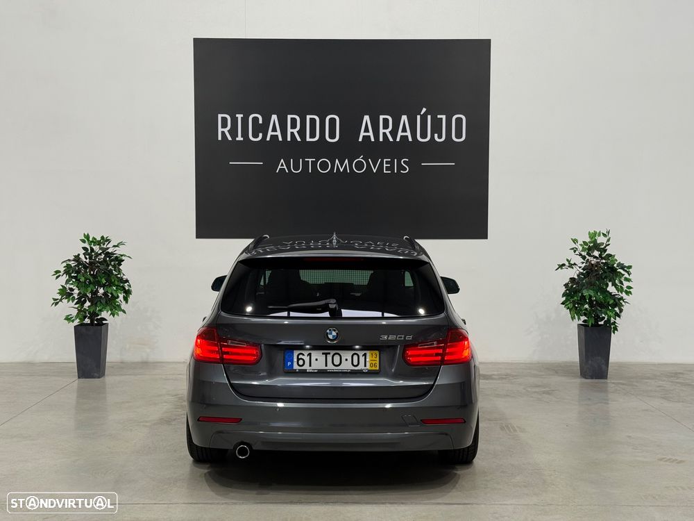 BMW 320 d Efficient Dynamics Edition Blue Perf. Luxury Line - 28