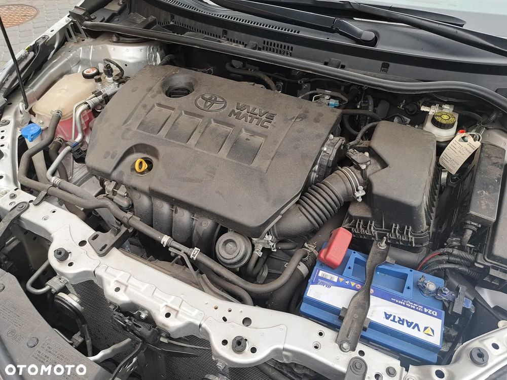 Toyota Corolla 1.6 Active - 13