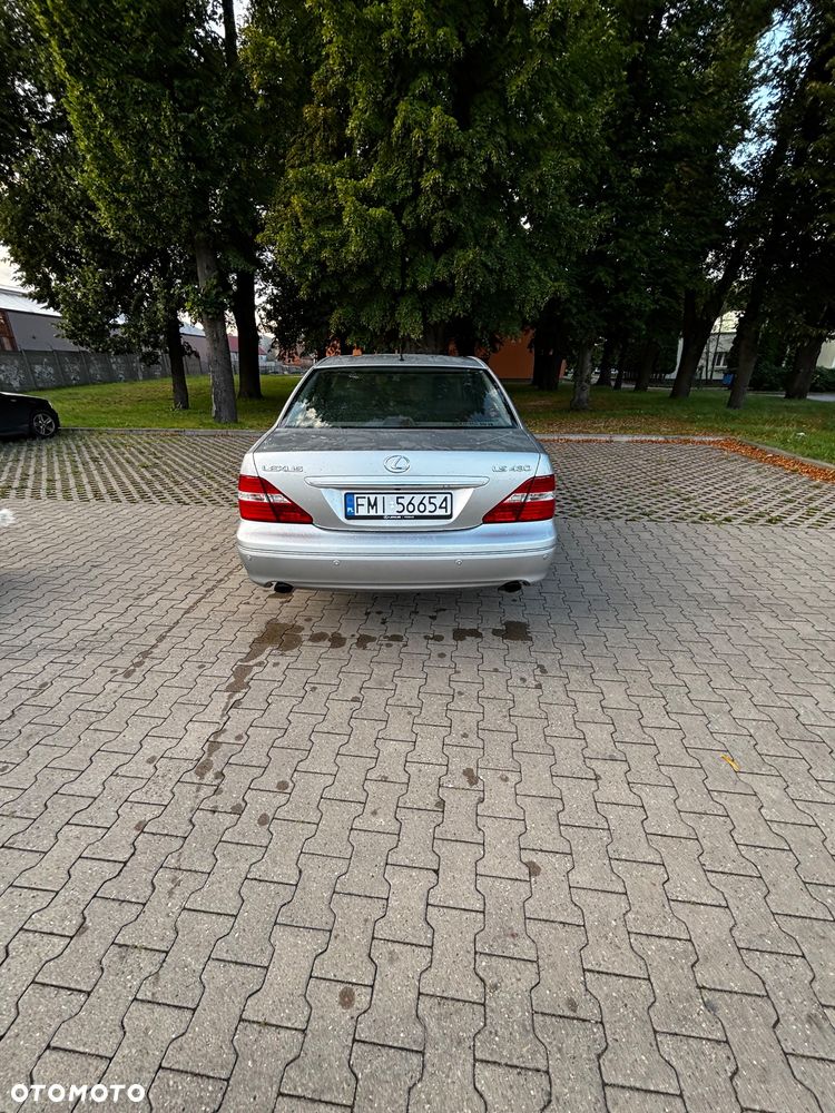 Lexus LS Comfort - 4