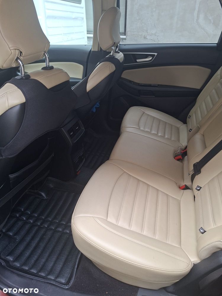 Ford Edge - 10