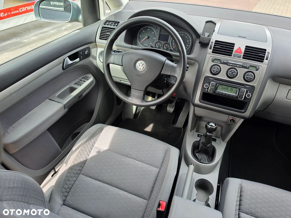 Volkswagen Touran 1.9 TDI DPF Highline - 22