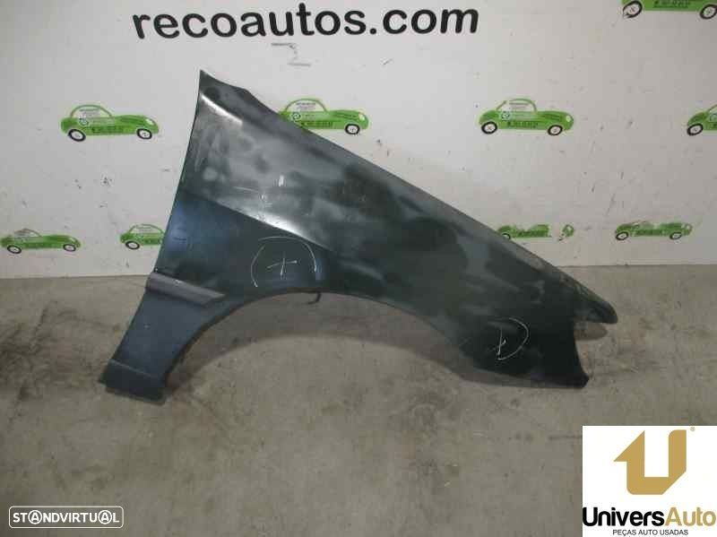 GUARDA-LAMAS FRONTAL DIREITO PEUGEOT 306 FASTBACK 1994 - - 4