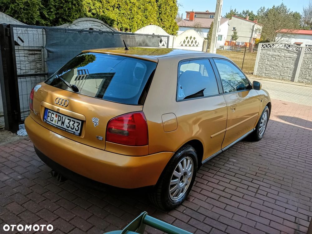 Audi A3 3-drzwiowe 1.6 Ambiente - 9