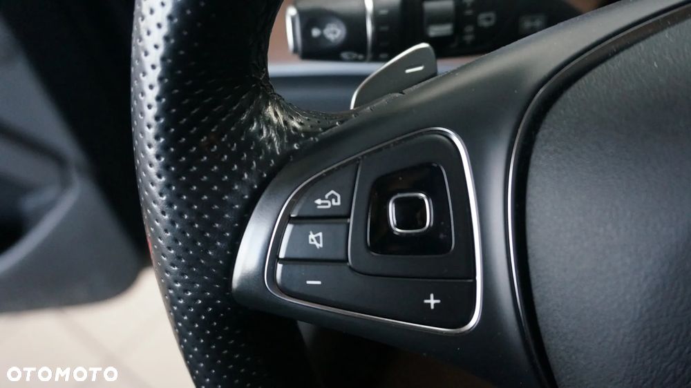 Mercedes-Benz Klasa E 220 d 9G-TRONIC - 16