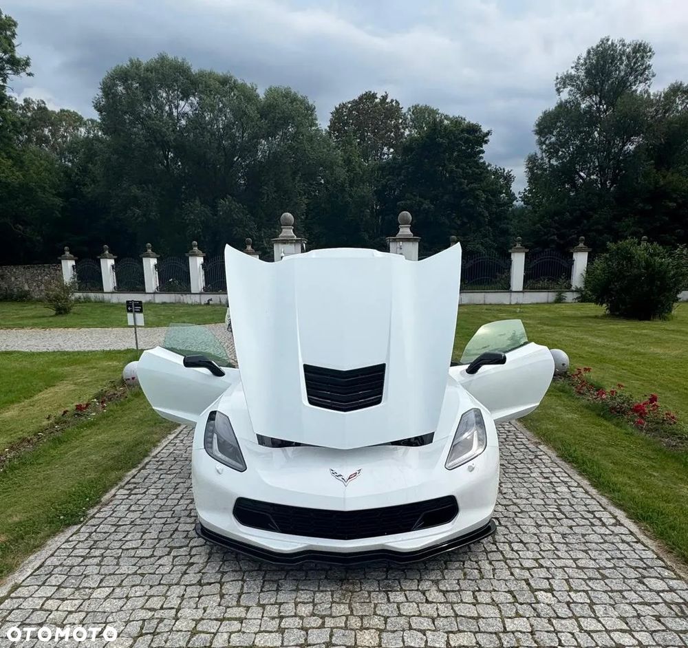 Chevrolet Corvette - 8