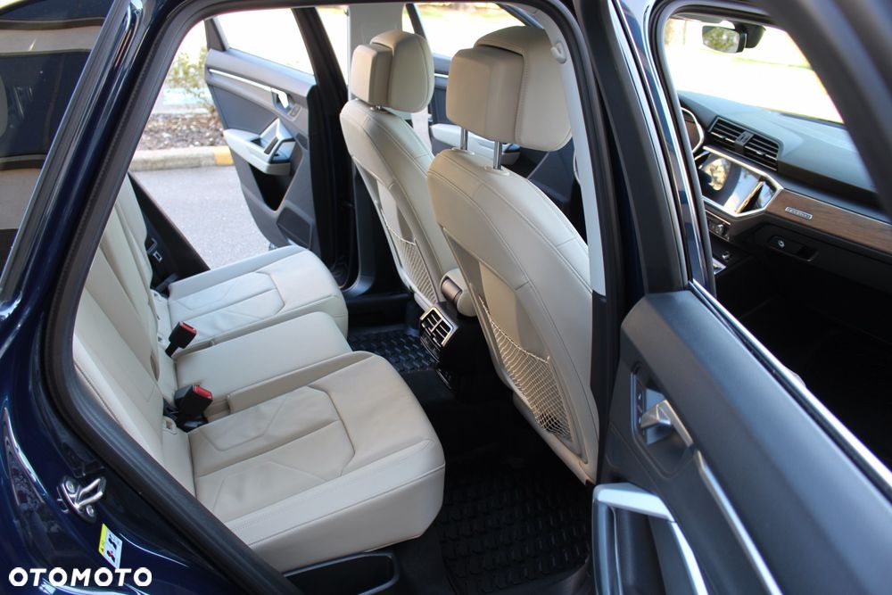Audi Q3 - 19