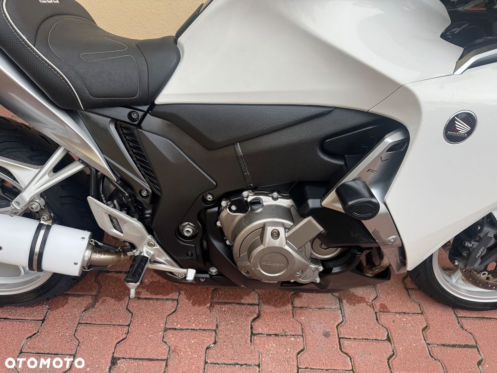 Honda VFR - 7