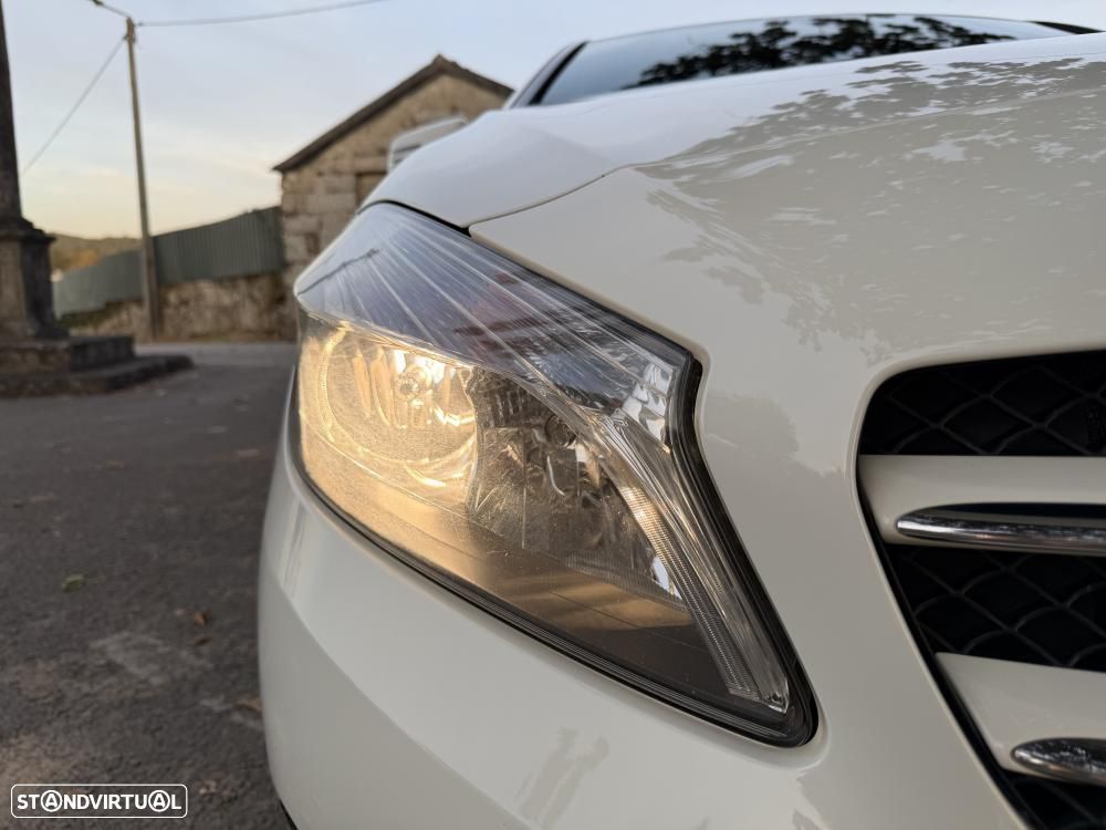 Mercedes-Benz A 180 d BlueEFFICIENCY Edition Style - 13
