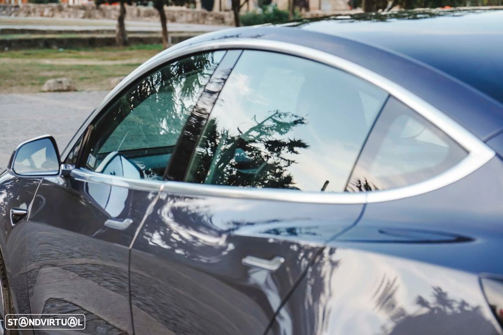 Tesla Model 3 Standard RWD Plus - 40