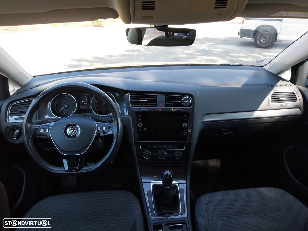 VW Golf 1.0 TSI Confortline - 10