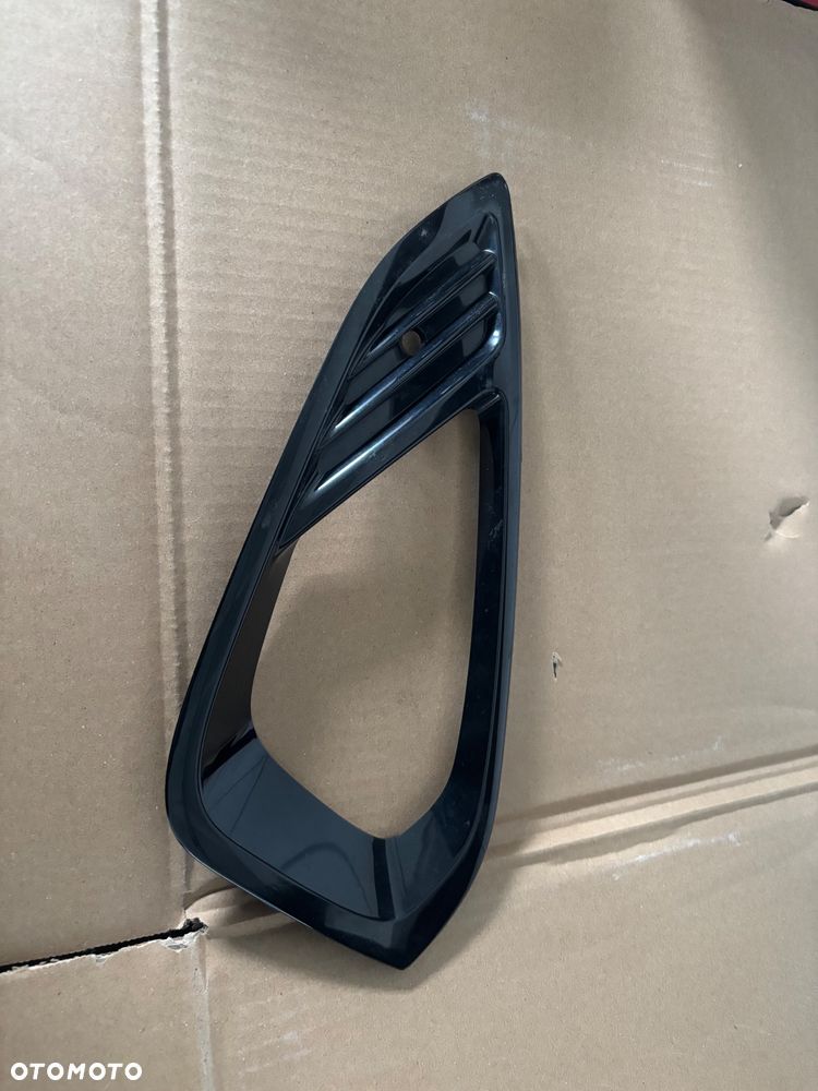 FORD FIESTA MK8 KRATKA ZDERZAKA LEWA H1BB-15B217 - 2