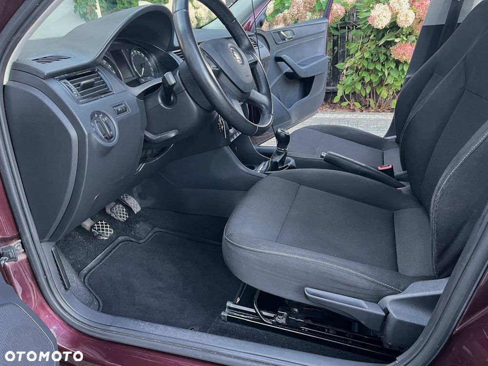 Skoda RAPID 1.6 TDI DPF Ambition - 7