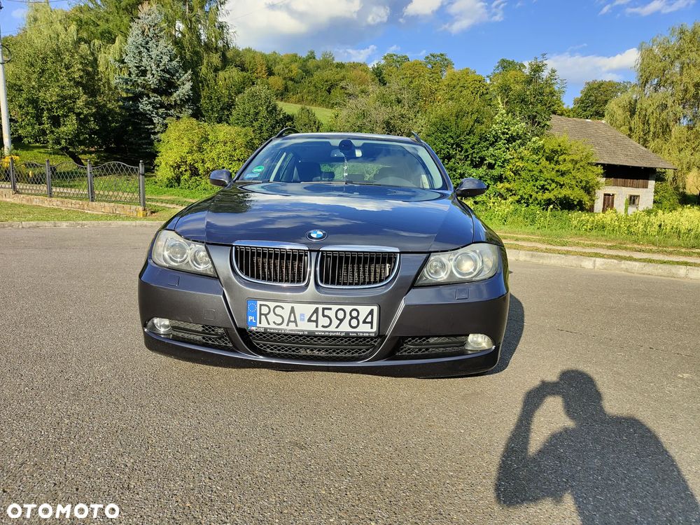 BMW Seria 3 325xi - 7