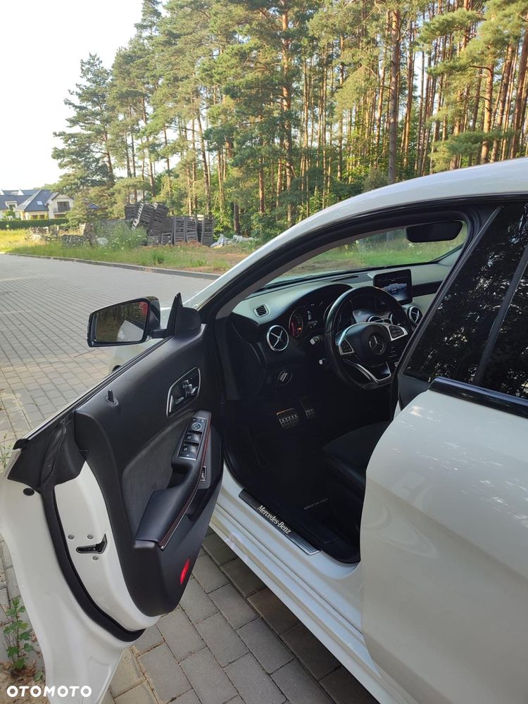 Mercedes-Benz CLA ver-220-4--matic-amg-line - 13