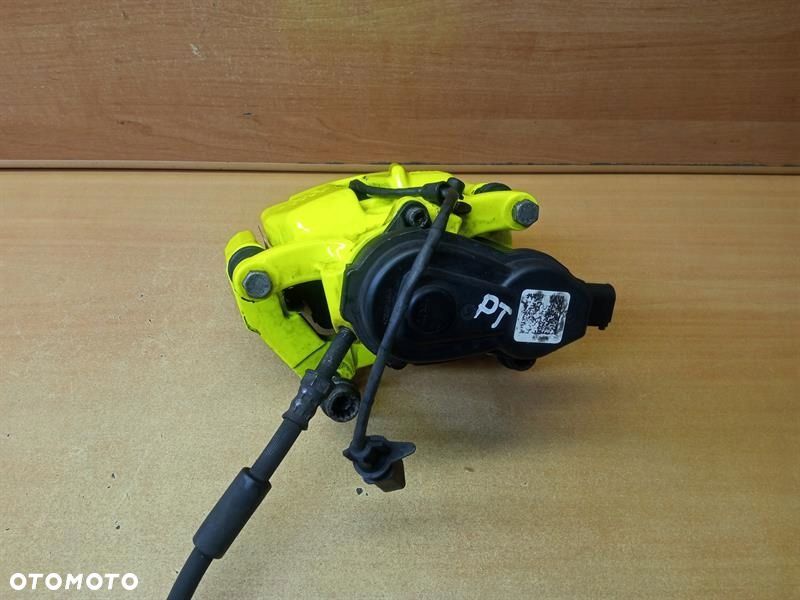 ZACISK HAMULCOWY PRAWY TYŁ AUDI S8 D4 4.0 TFSI - 2