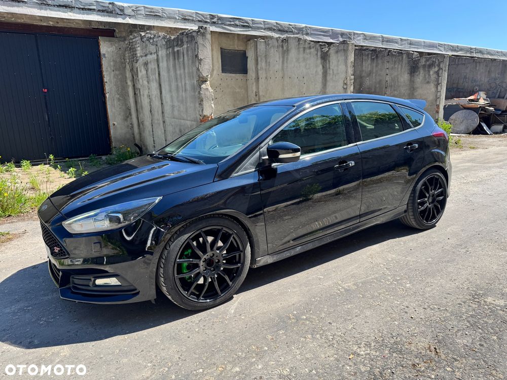 Ford Focus ST - 5
