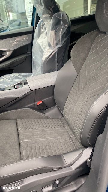 Peugeot 5008 1.2 PureTech mHEV GT S&S e-DCS6 - 7