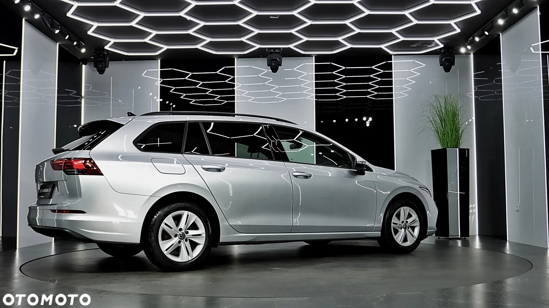 Volkswagen Golf VIII 1.5 TSI EVO Life - 10