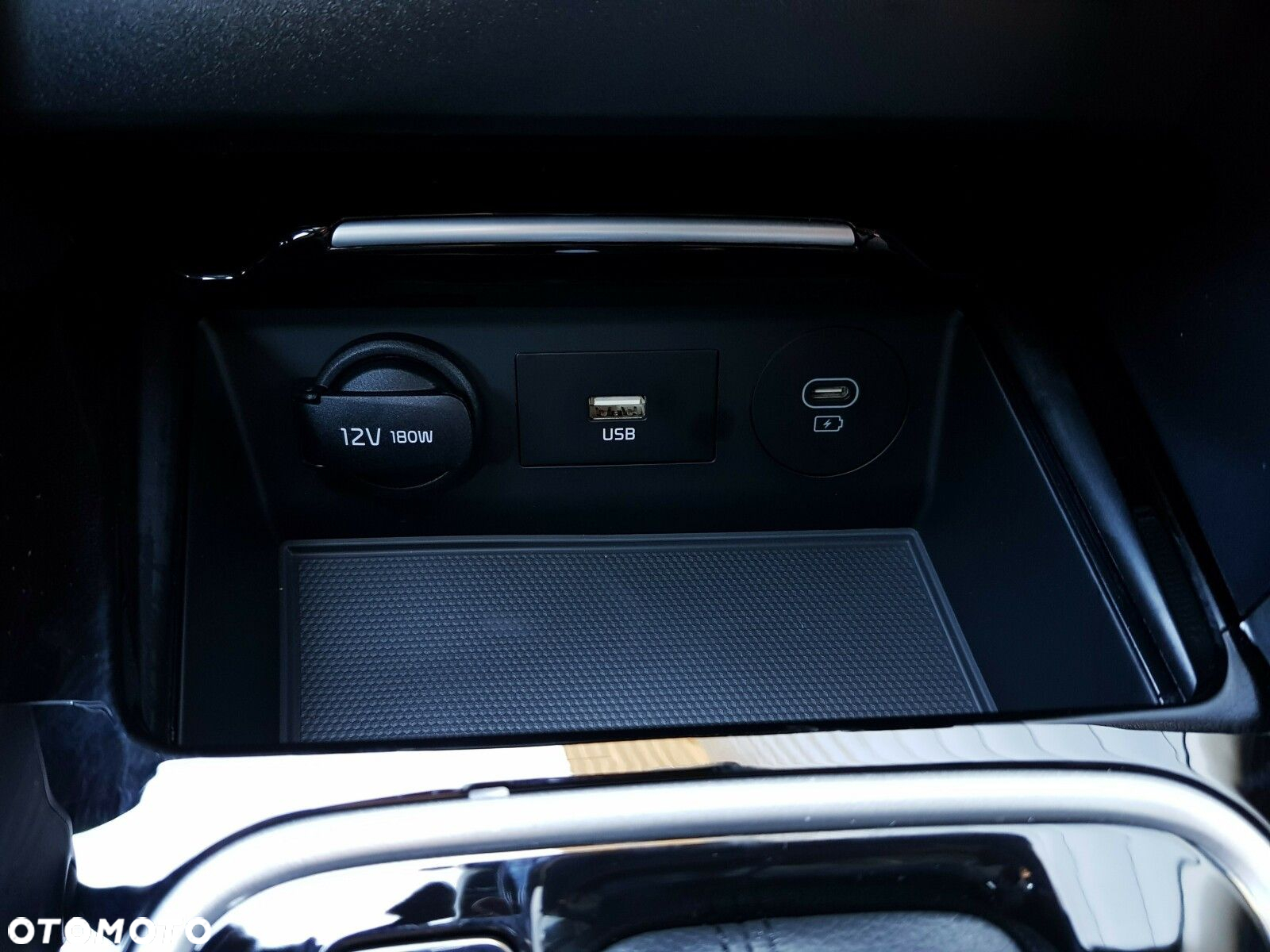 Kia Ceed 1.5 T-GDI Tribute DCT - 23
