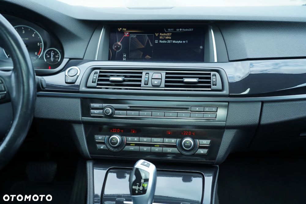 BMW Seria 5 520d Touring Sport Line - 27