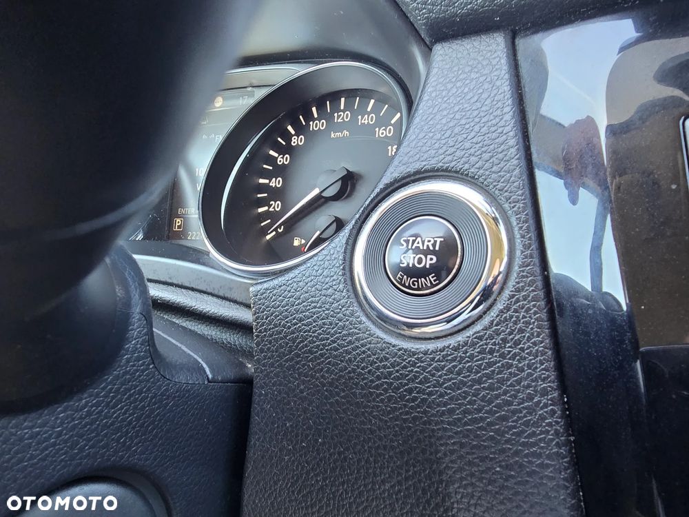 Nissan Qashqai 1.6 DCi N-Connecta Xtronic EU6 - 29