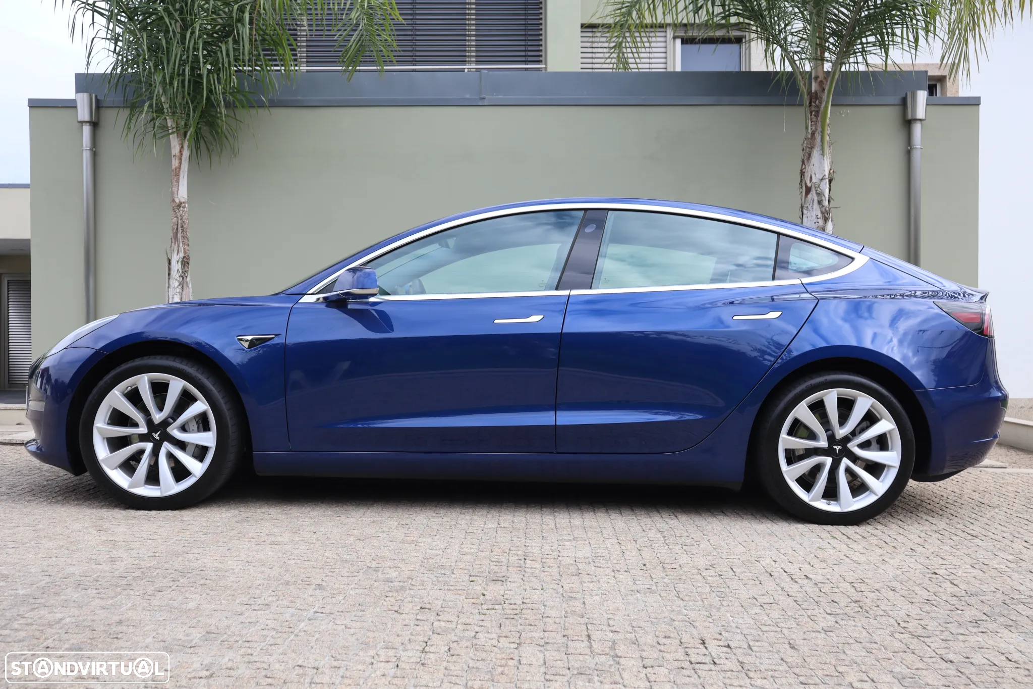 Tesla Model 3 Long-Range RWD - 31