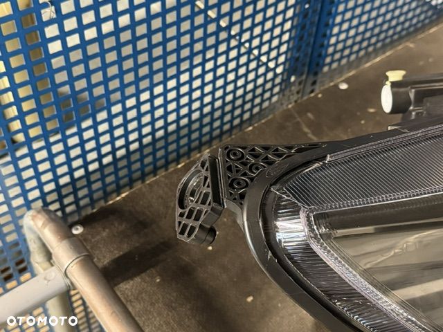 Reflektor lewy oraz prawy Ford Focus MK4 Lift - 10