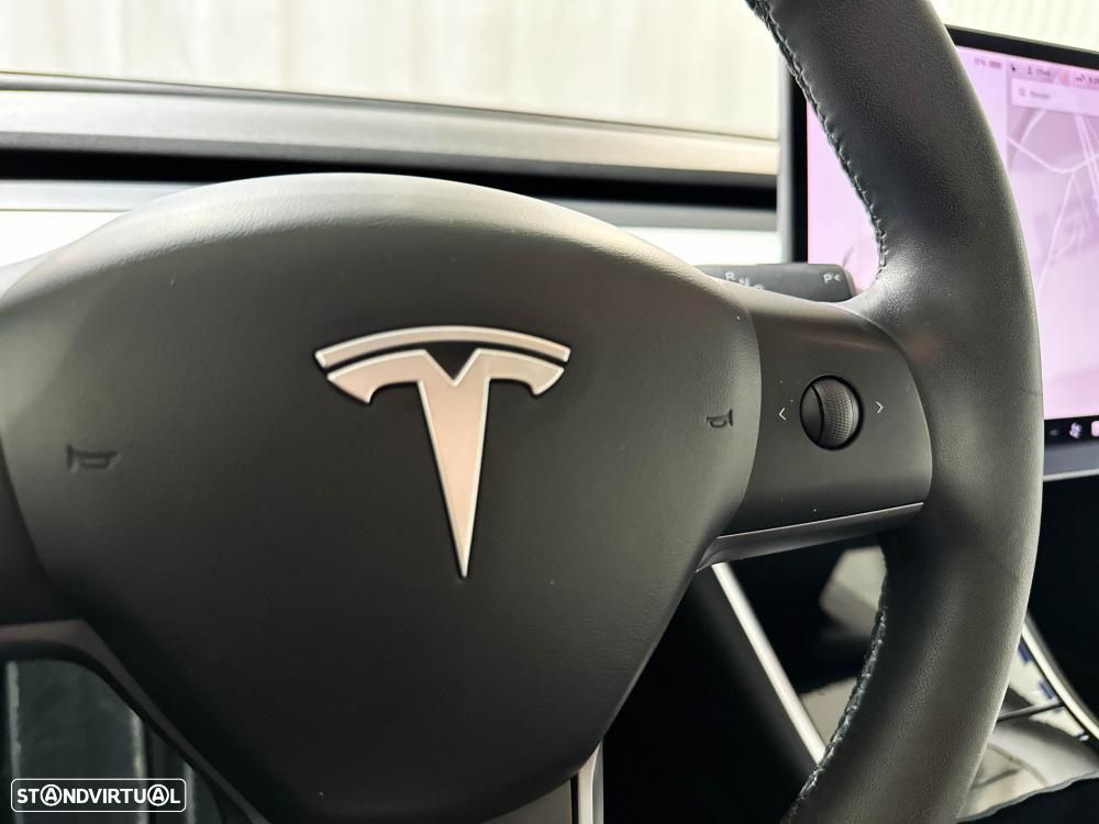 Tesla Model 3 Long-Range Dual Motor AWD - 42