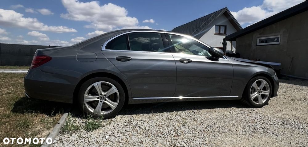Mercedes-Benz Klasa E 400 4-Matic 9G-TRONIC - 1