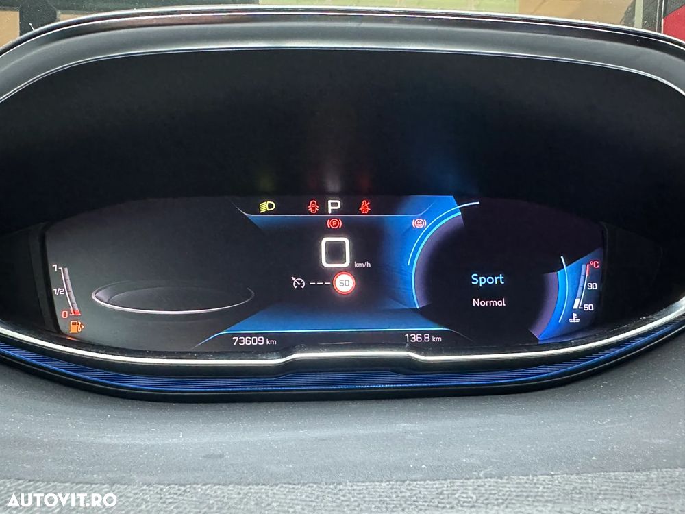 Peugeot 3008 1.2 PureTech 130 EAT8 Allure Pack - 23