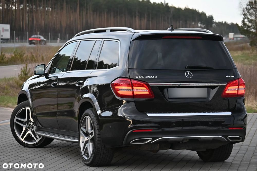 Mercedes-Benz GLS - 18