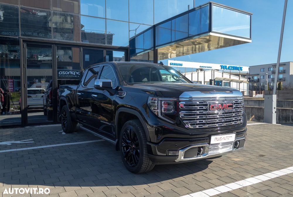 GMC Sierra - 2