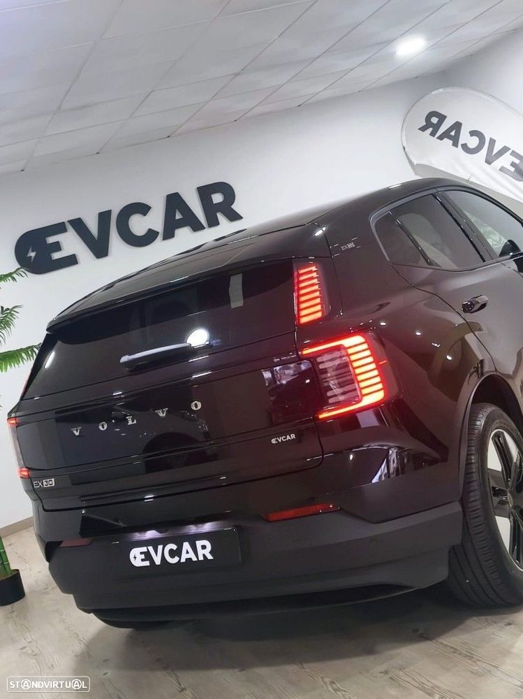 Volvo EX30 69 kWh Single Motor Extended Range Core - 29