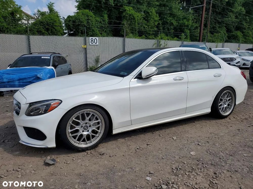 Mercedes-Benz Klasa C 300 7G-TRONIC Exclusive - 2