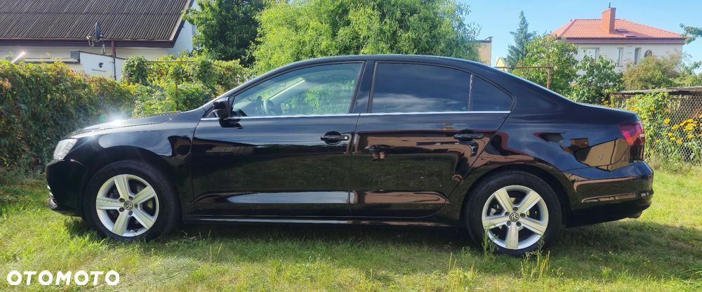 Volkswagen Jetta - 7