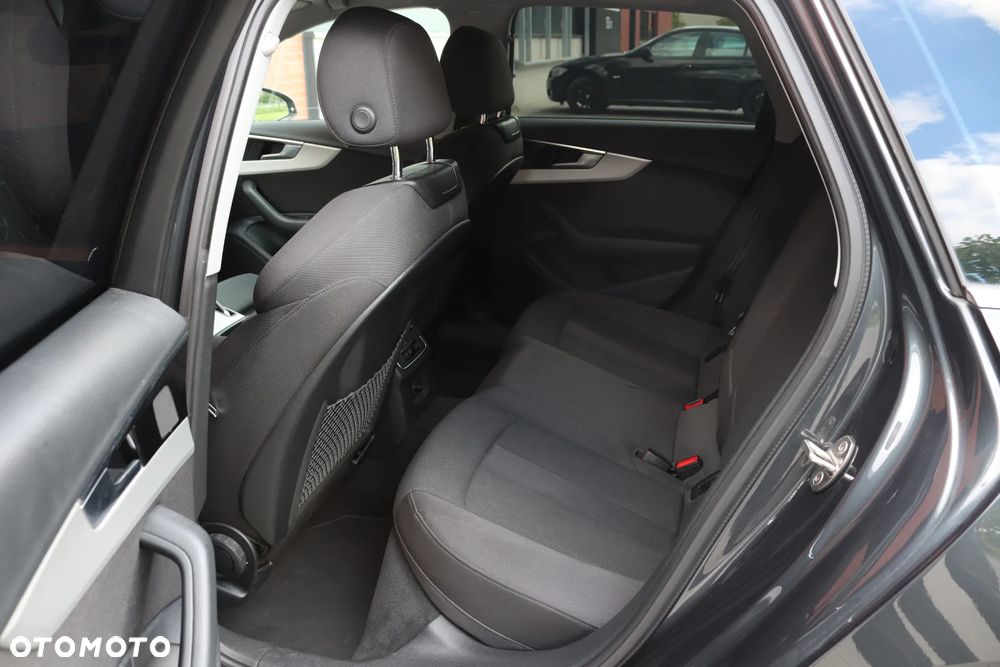 Audi A4 Avant 35 TFSI S tronic - 21