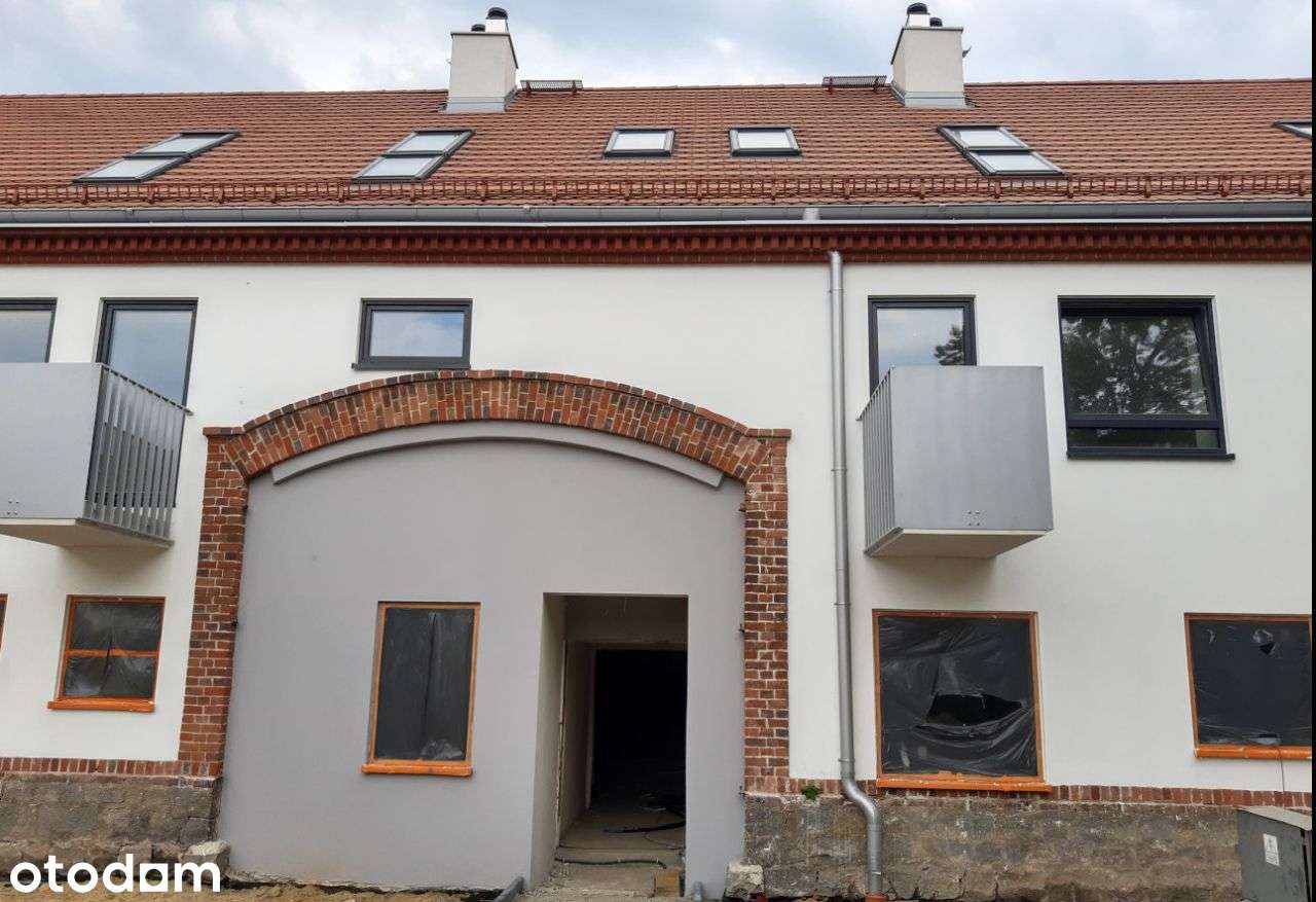 Dwupoziomowe mieszkanie w dworku! Folwarczna zabud