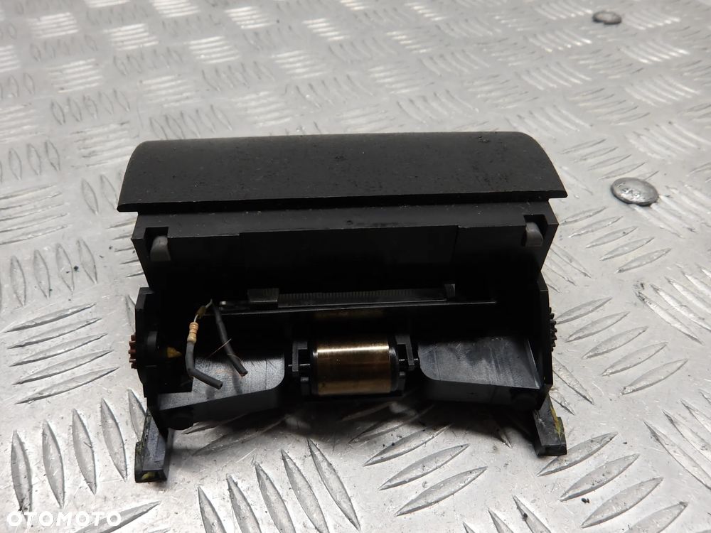 AUDI A2 1.4 TDI 99-05r. POPIELNICZKA 8Z0857951 - 3