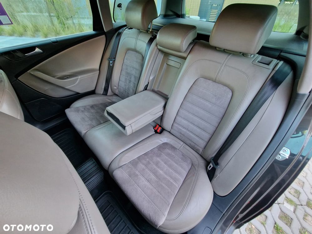 Volkswagen Passat Variant 2.0 TDI DPF DSG Highline - 6