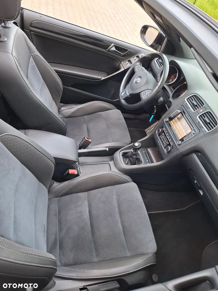 Volkswagen Golf 2.0 TDI DPF Highline - 22