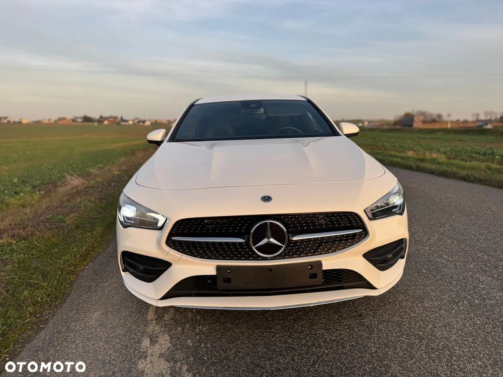 Mercedes-Benz CLA 200 d AMG Line 8G-DCT - 2