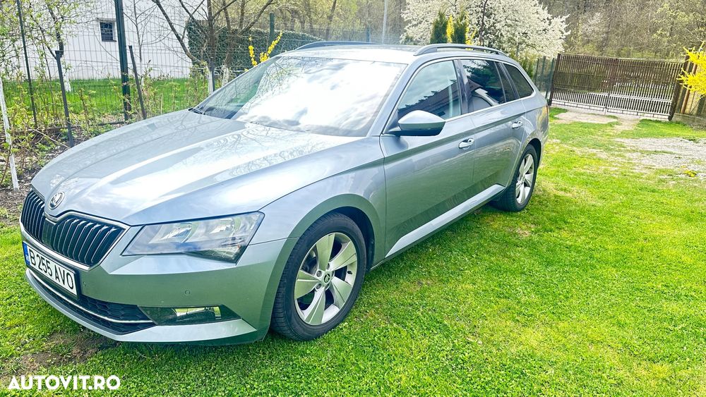 Skoda Superb 2.0 TDI DSG Ambition - 3