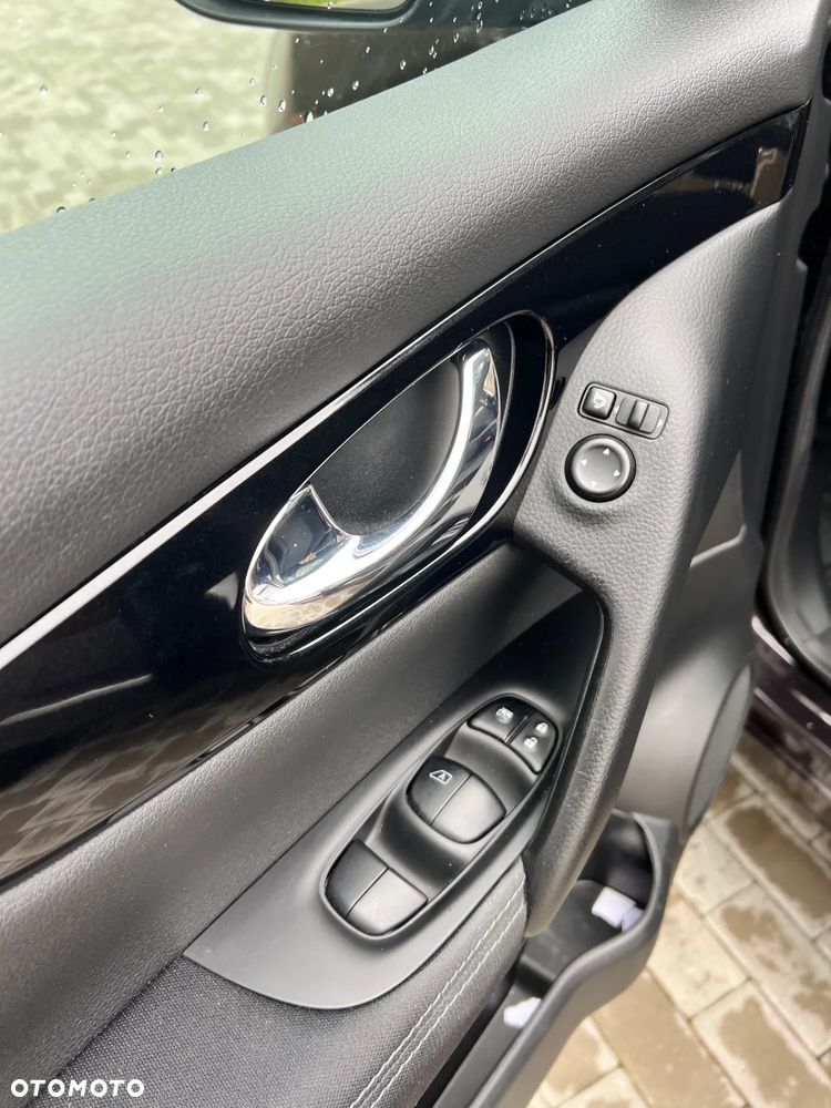 Nissan Qashqai 1.6 DIG-T N-Connecta - 14