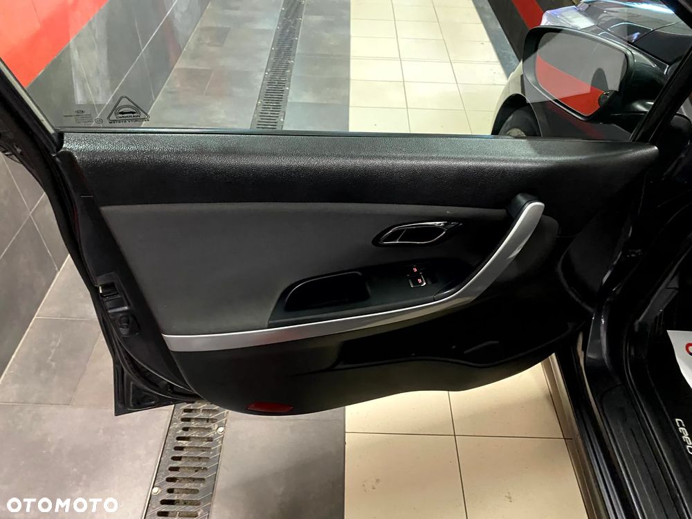 Kia Ceed 1.6 GDI ISG Platinum Edition - 13